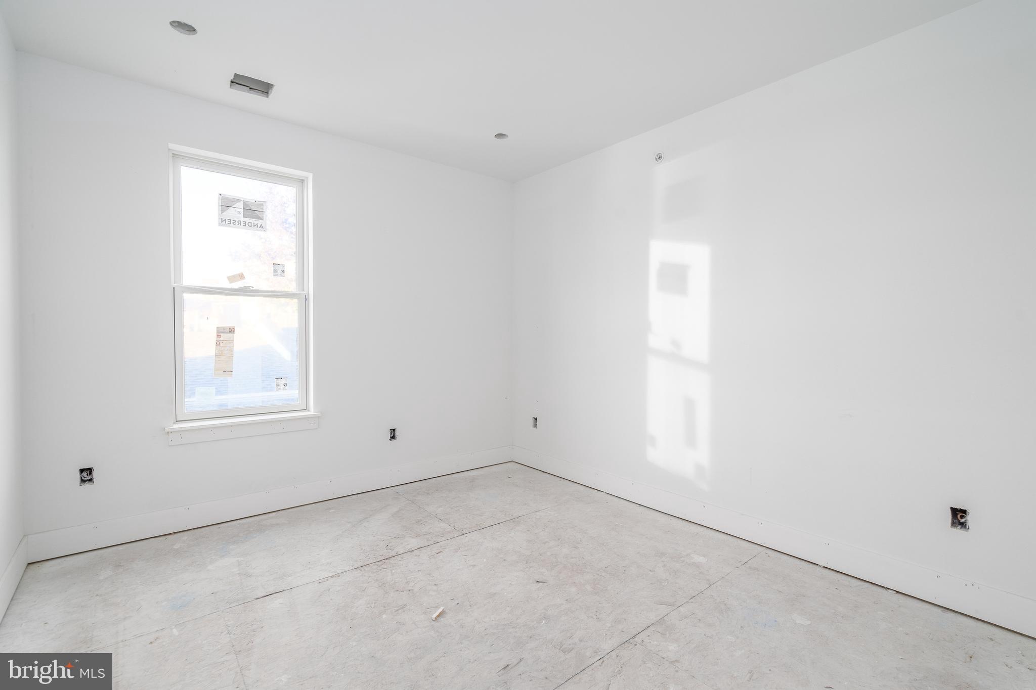 825 BAINBRIDGE STREET 402