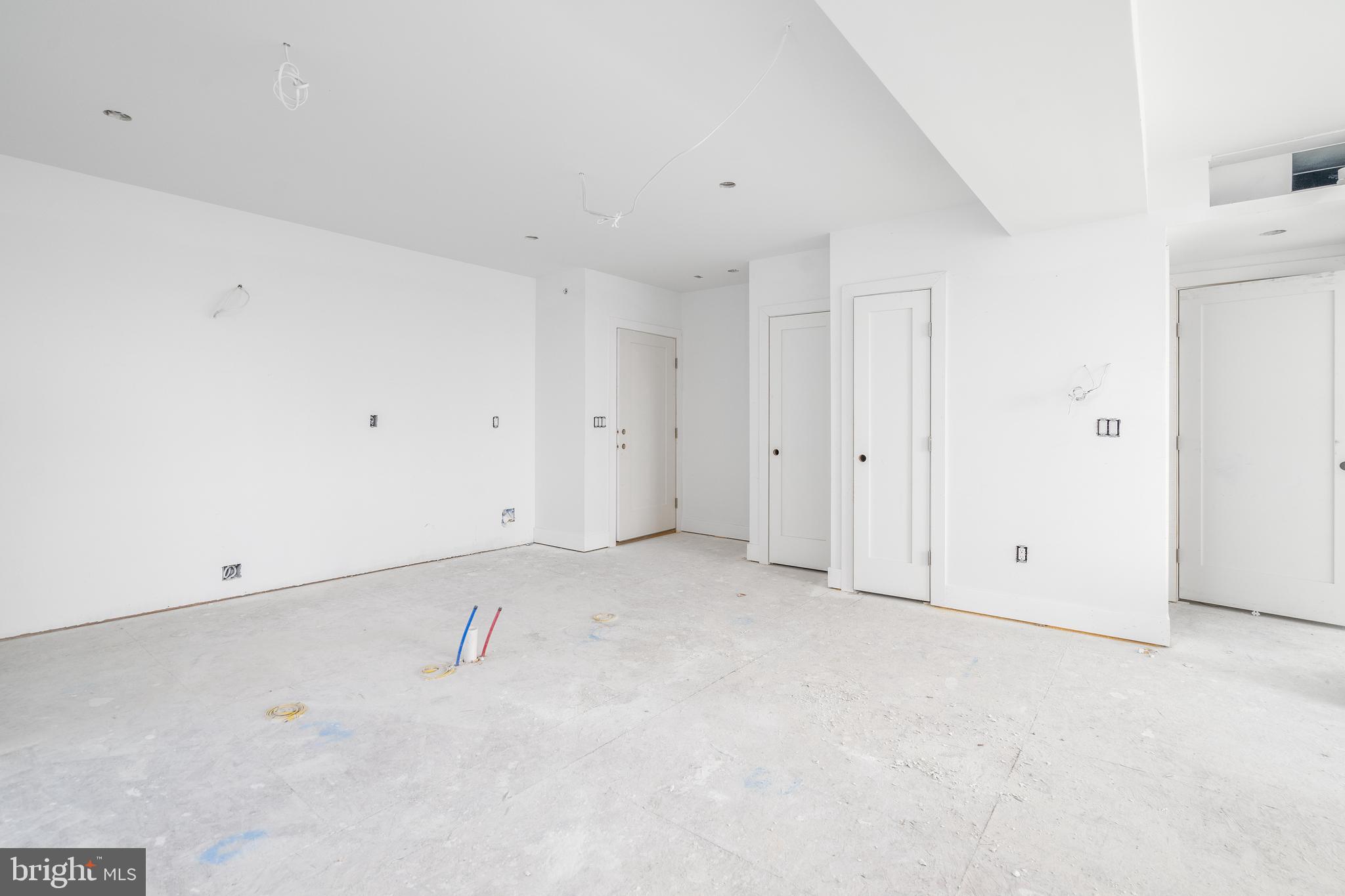 825 BAINBRIDGE STREET 402