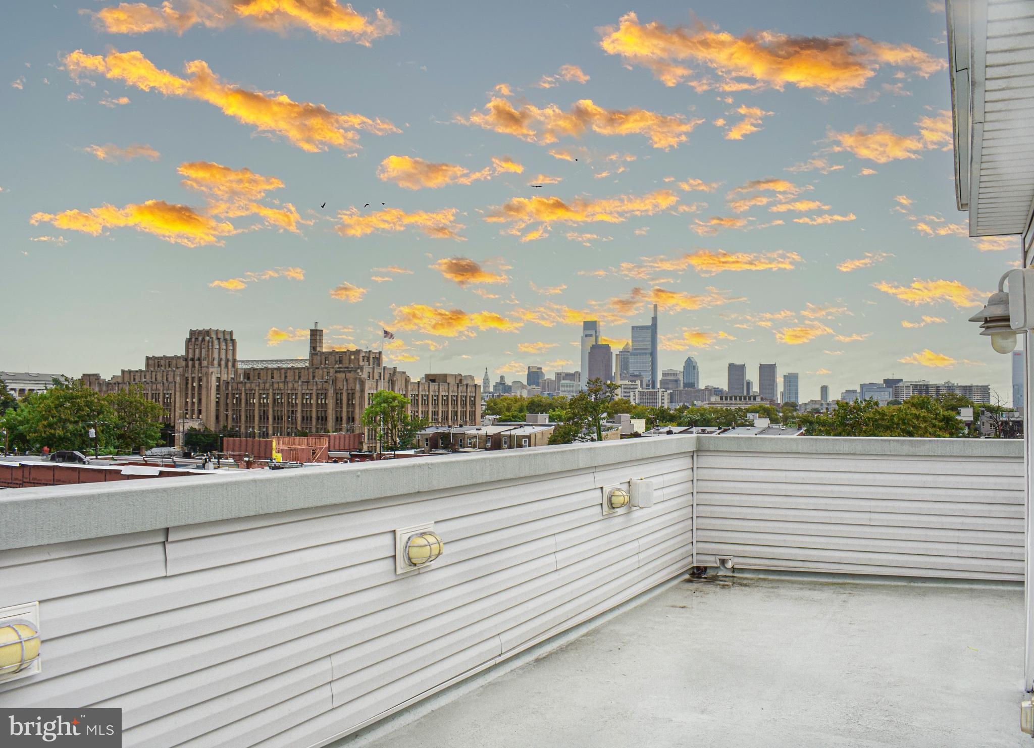 2440 W JEFFERSON STREET