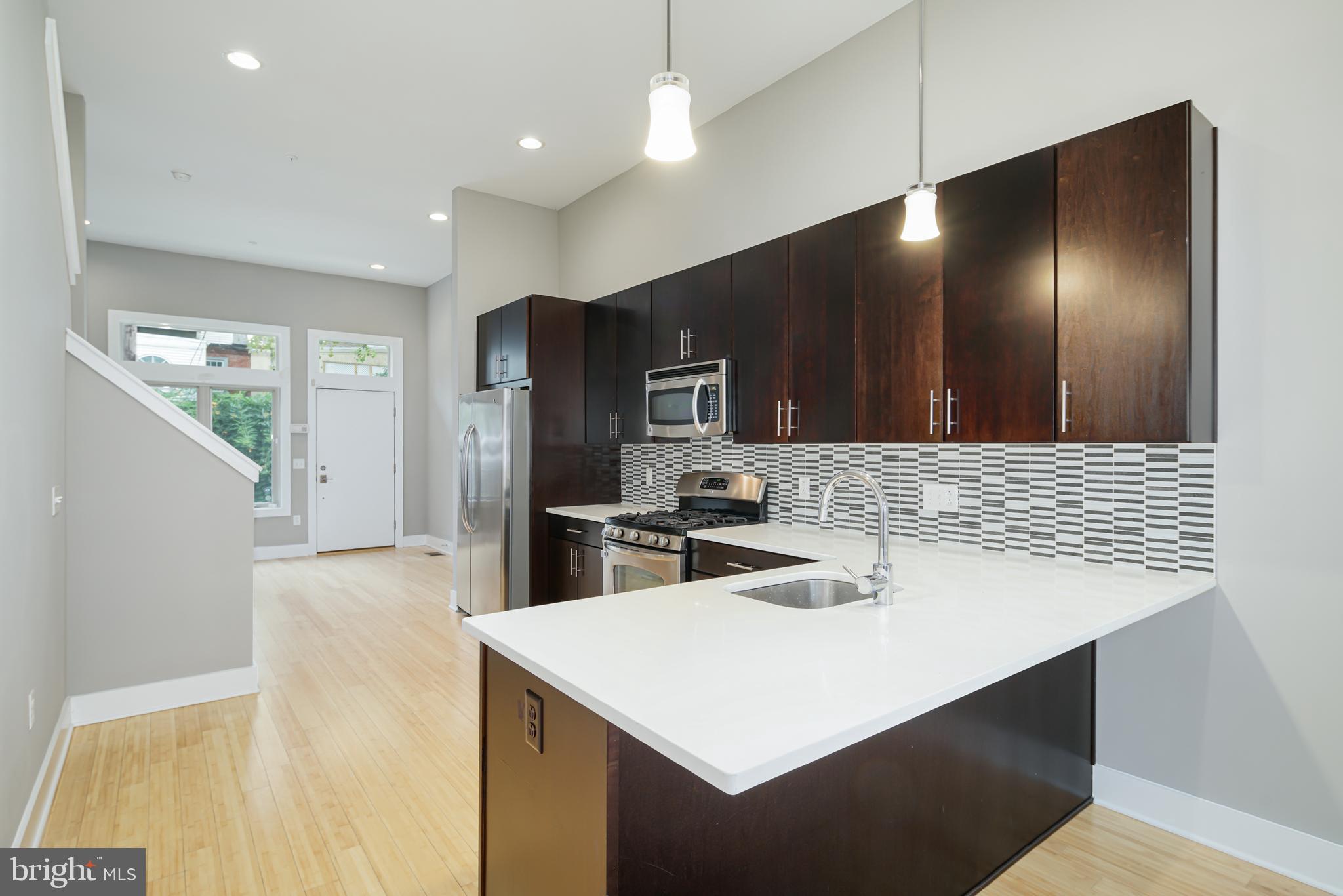 919 N 5TH STREET 22
