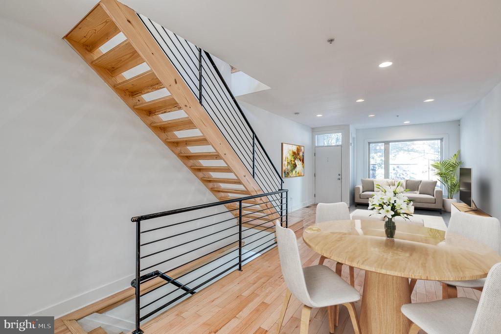 1643 S 5TH STREET
