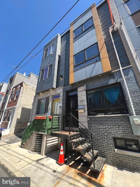 1534 S LAMBERT STREET