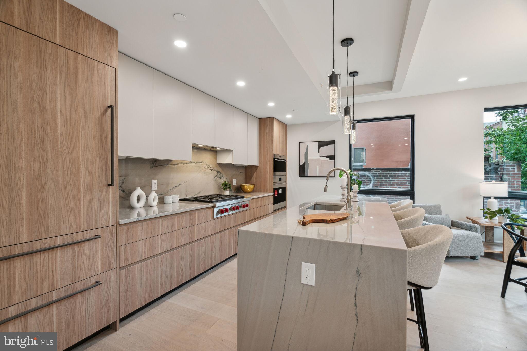 160 N 2ND STREET 64 202