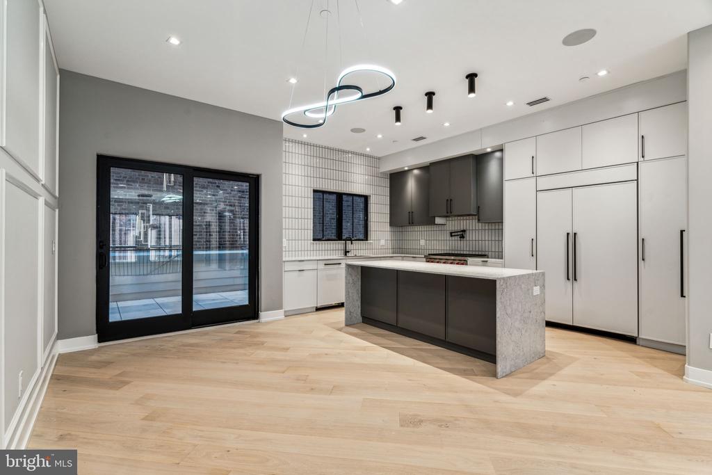 342 S HICKS STREET
