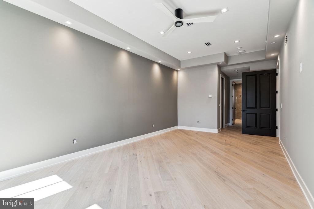 342 S HICKS STREET