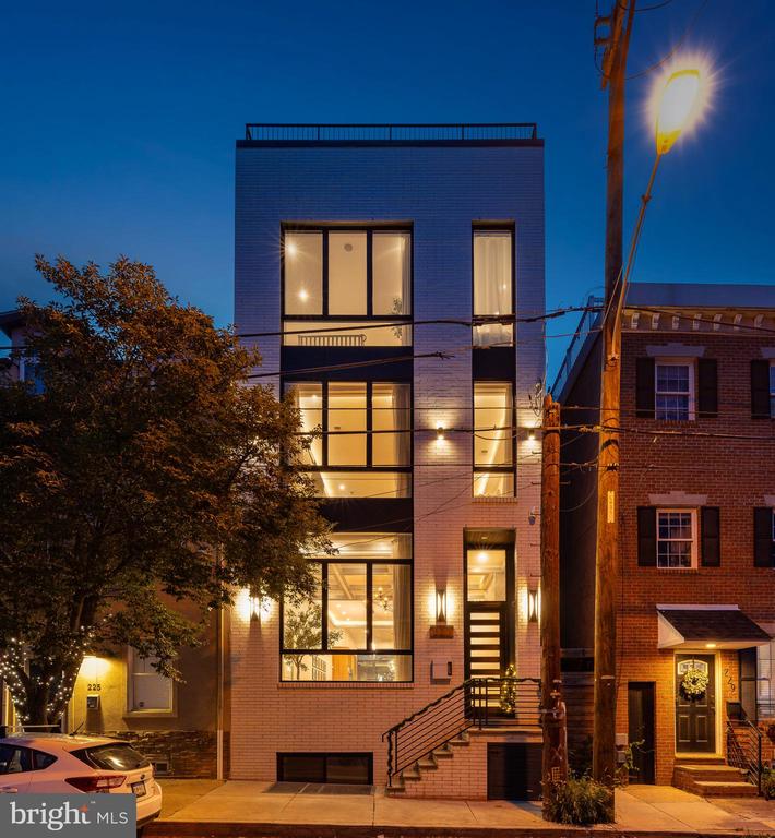 227 E ALLEN STREET