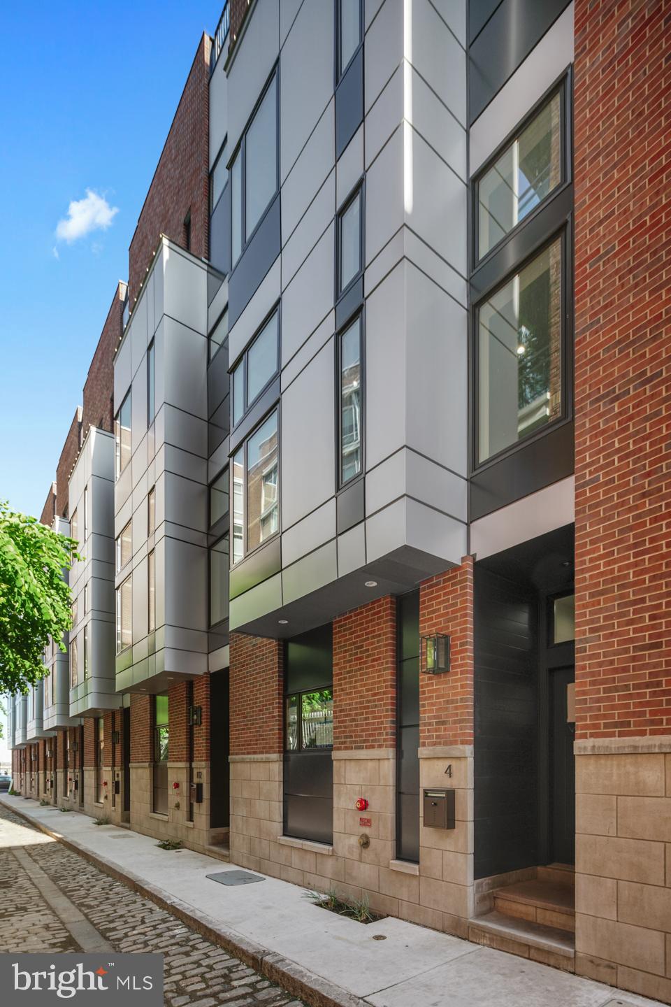 110 BLACK HORSE ALLEY