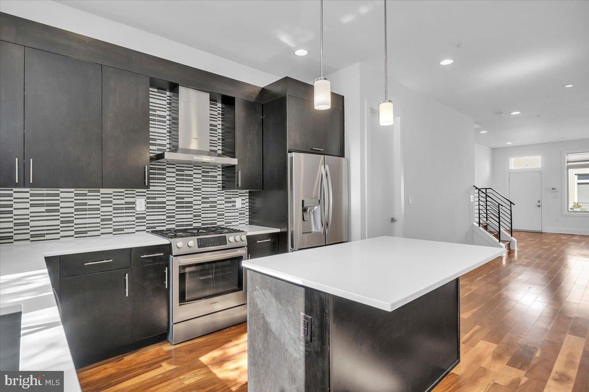 740 S COLUMBUS BOULEVARD 45