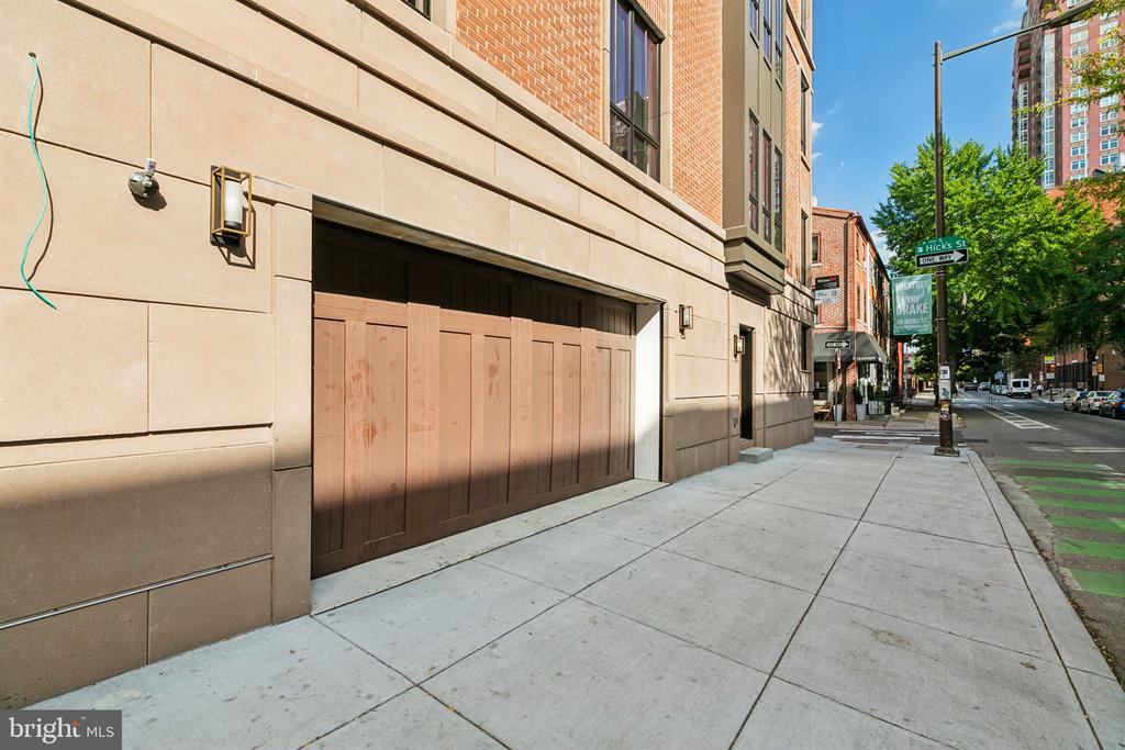 344 S HICKS STREET