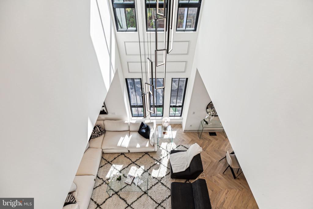 344 S HICKS STREET