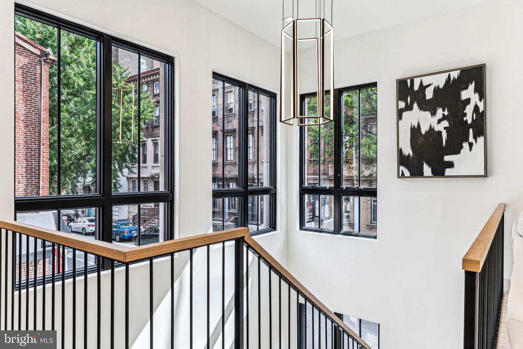 344 S HICKS STREET