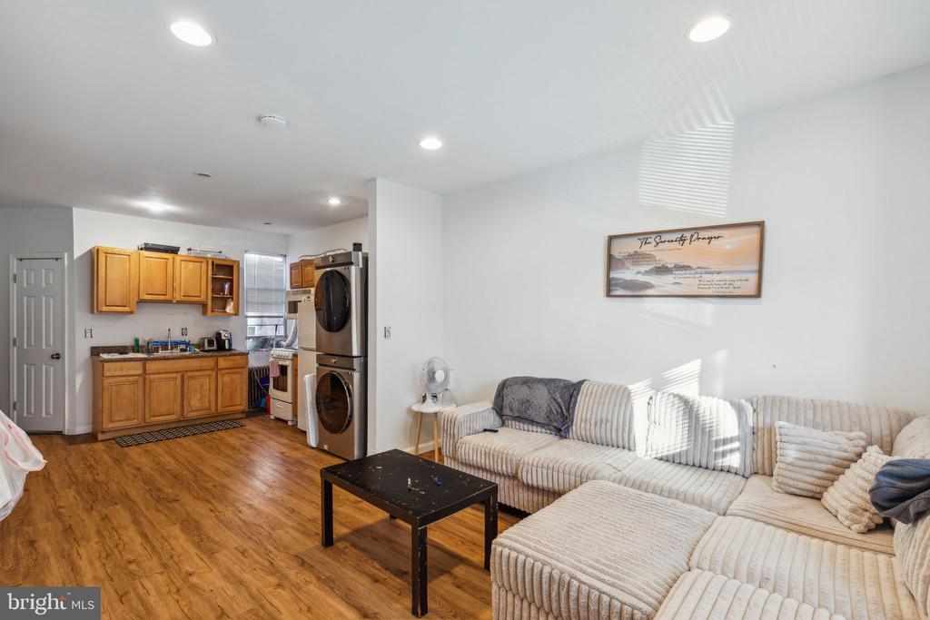 2652 S ALDER STREET 2654