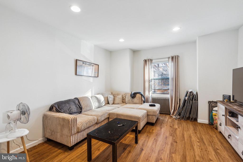 2652 S ALDER STREET 2654