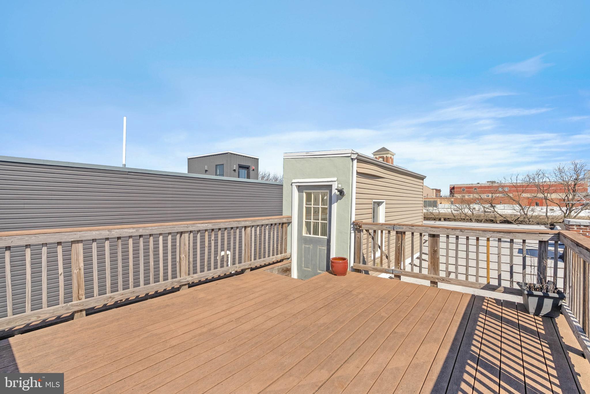 1712 W GIRARD AVENUE 3