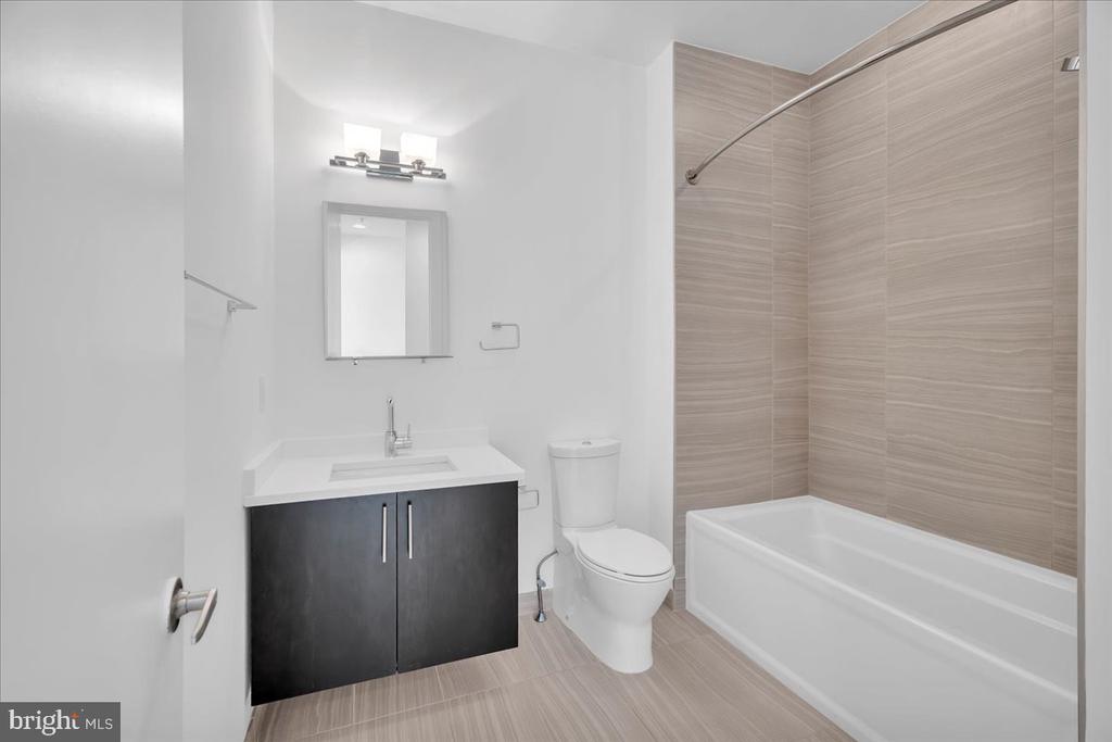 740 S COLUMBUS BOULEVARD 55