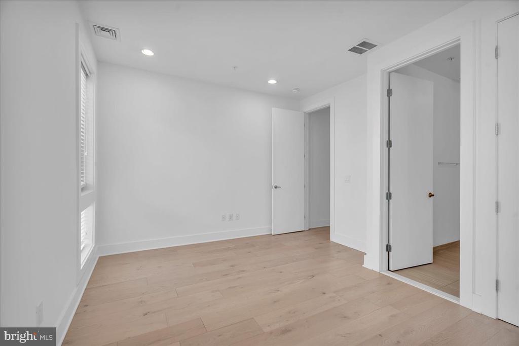 740 S COLUMBUS BOULEVARD 55