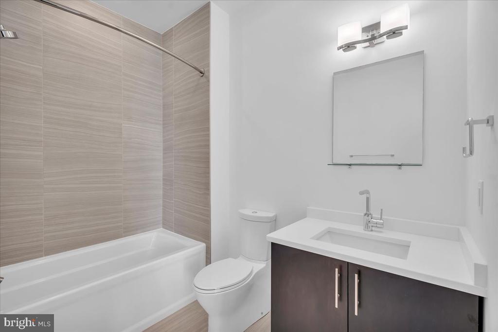 740 S COLUMBUS BOULEVARD 55
