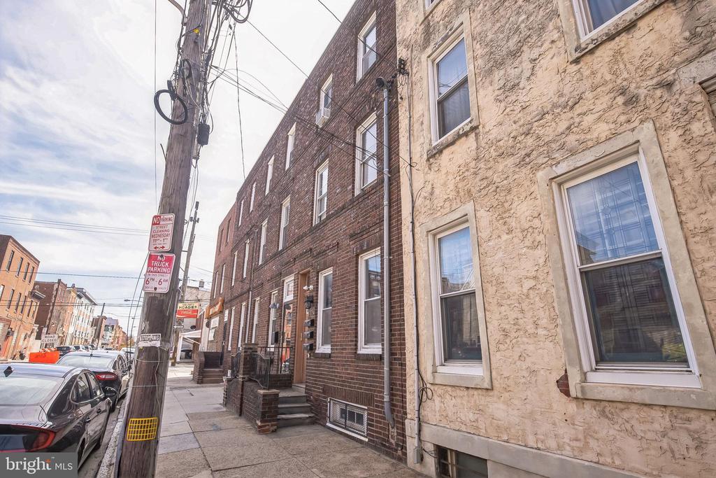1124 S 15TH STREET