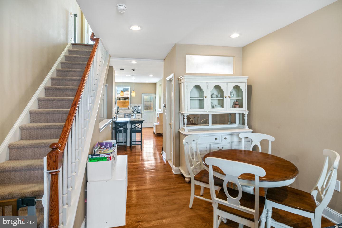 2422 KIMBALL STREET