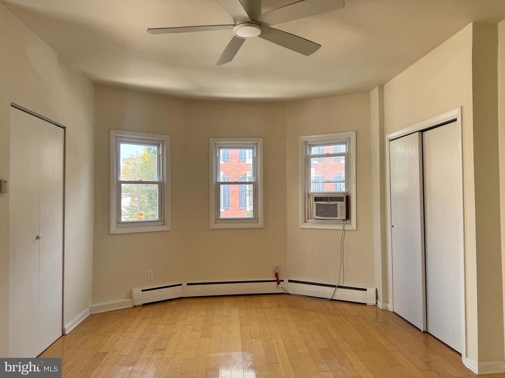 2062 LOMBARD STREET 2