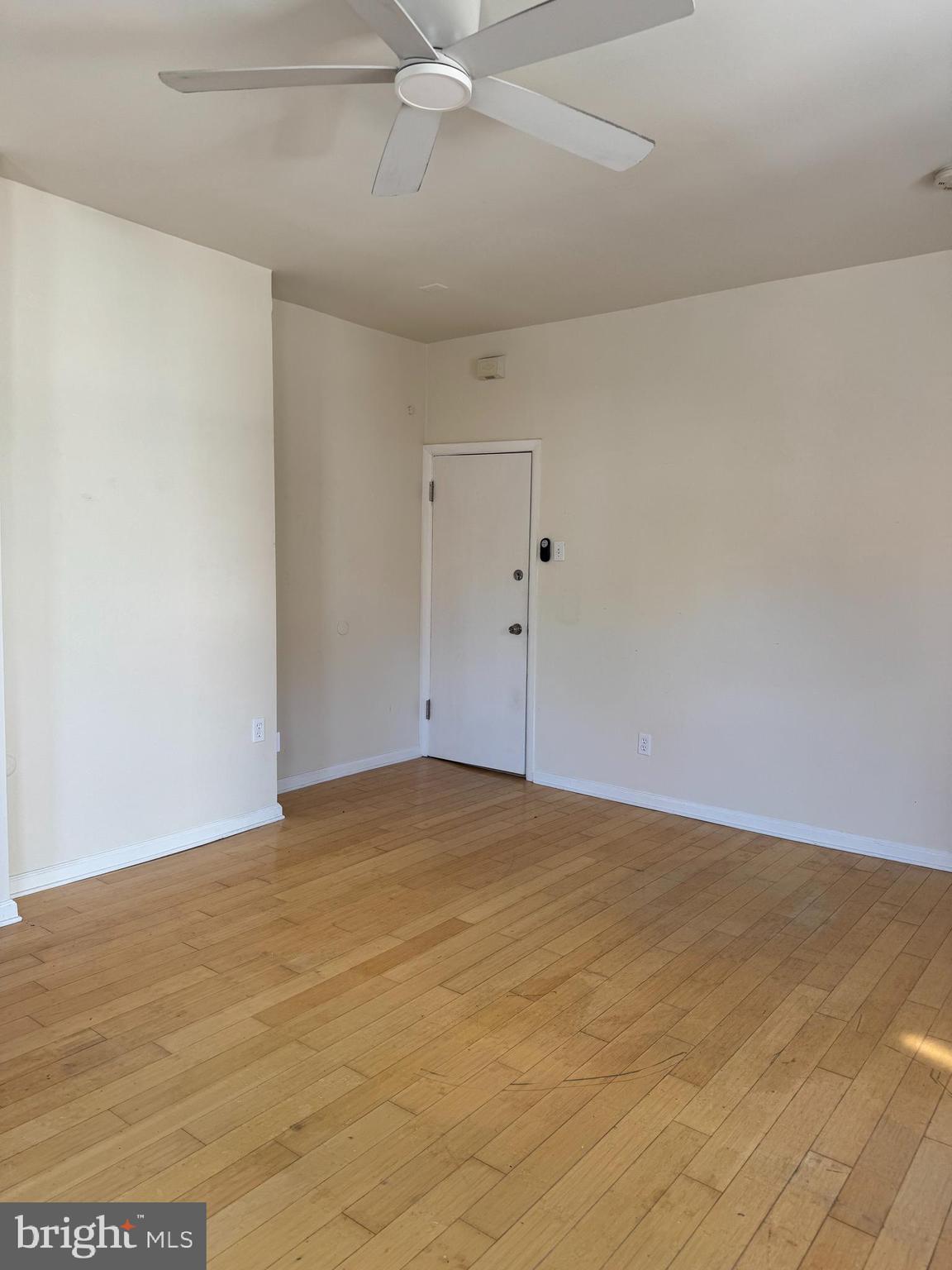 2062 LOMBARD STREET 2