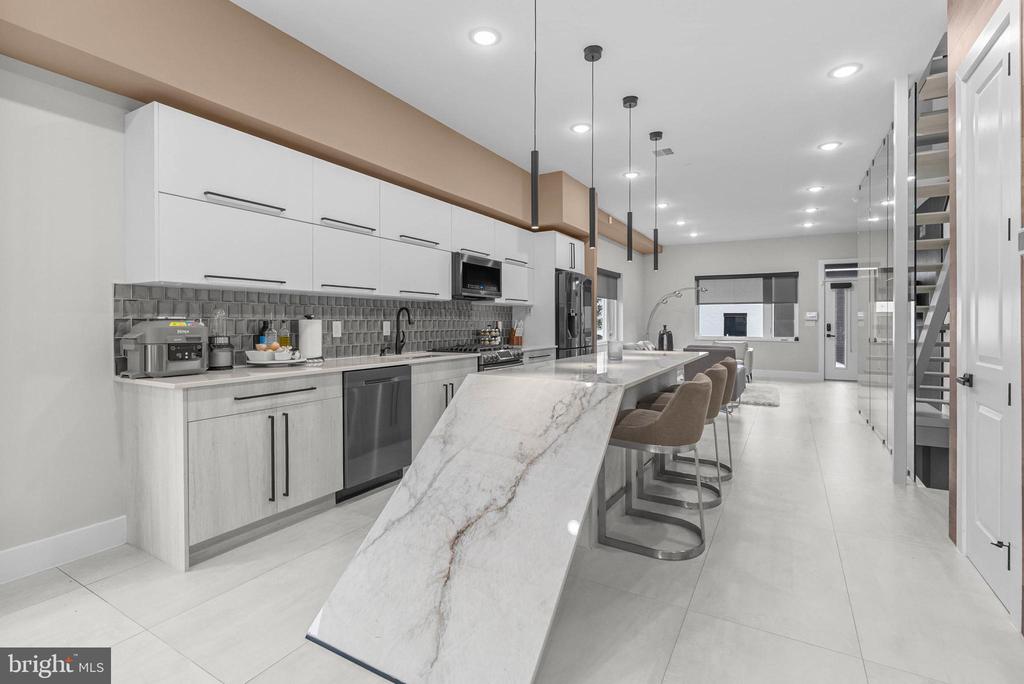 139 W JEFFERSON STREET