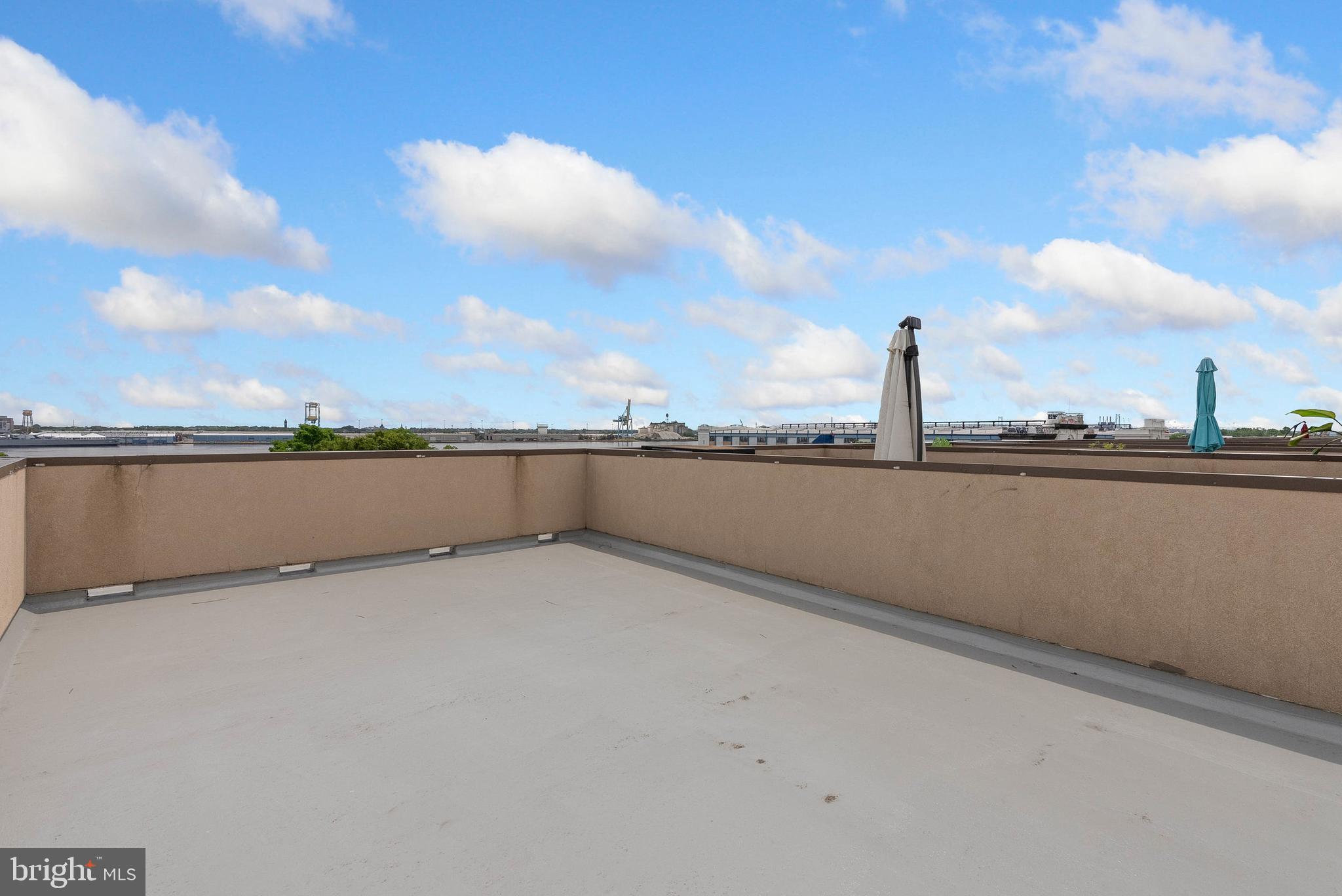 740 S COLUMBUS BOULEVARD 62