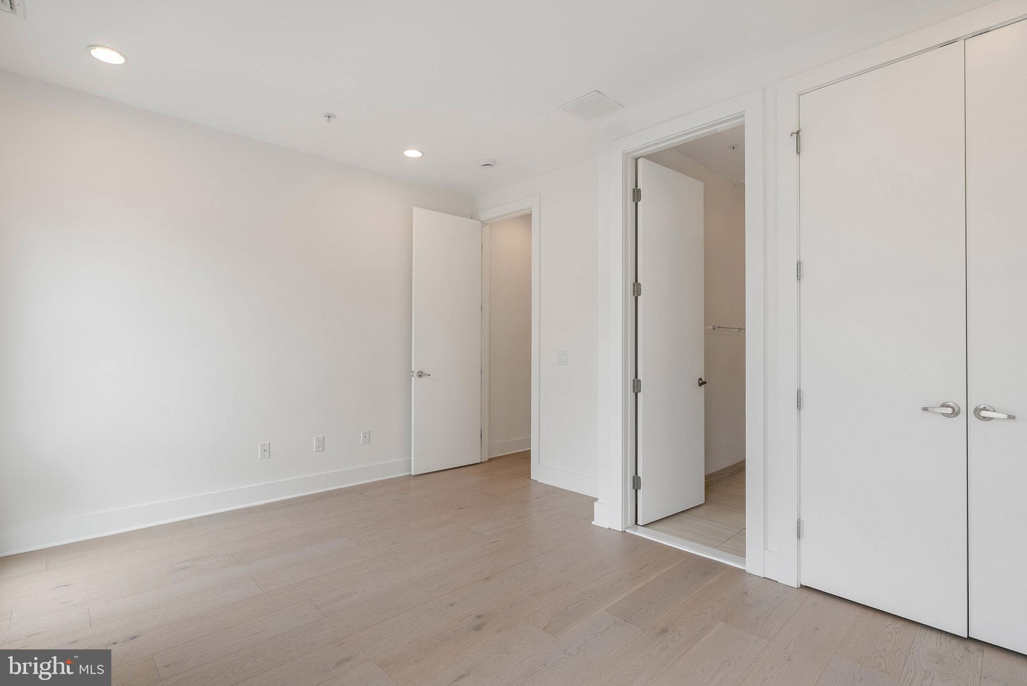740 S COLUMBUS BOULEVARD 62