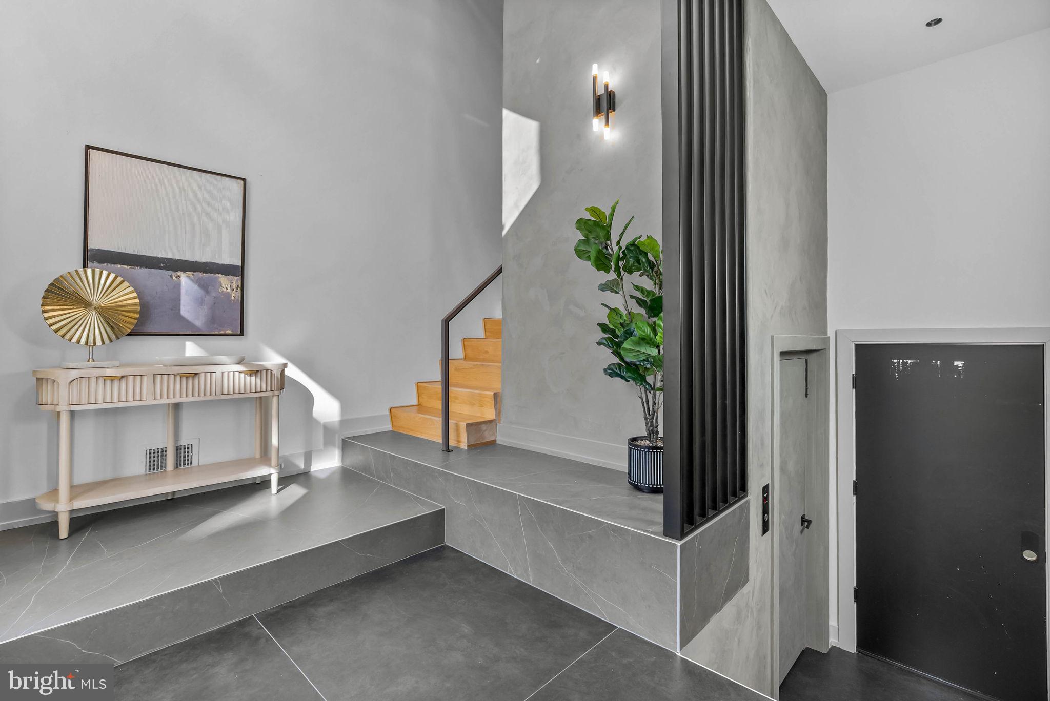 110 S BONSALL STREET