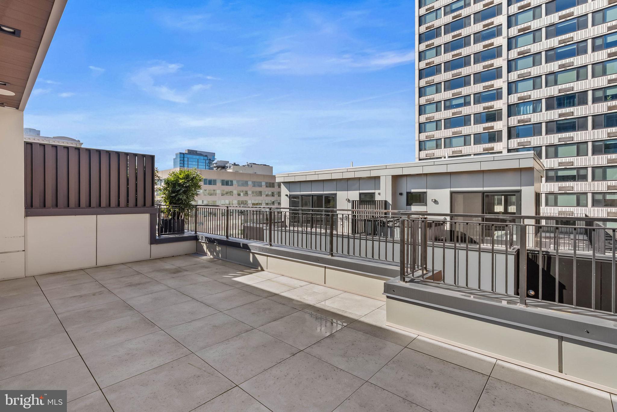 110 S BONSALL STREET