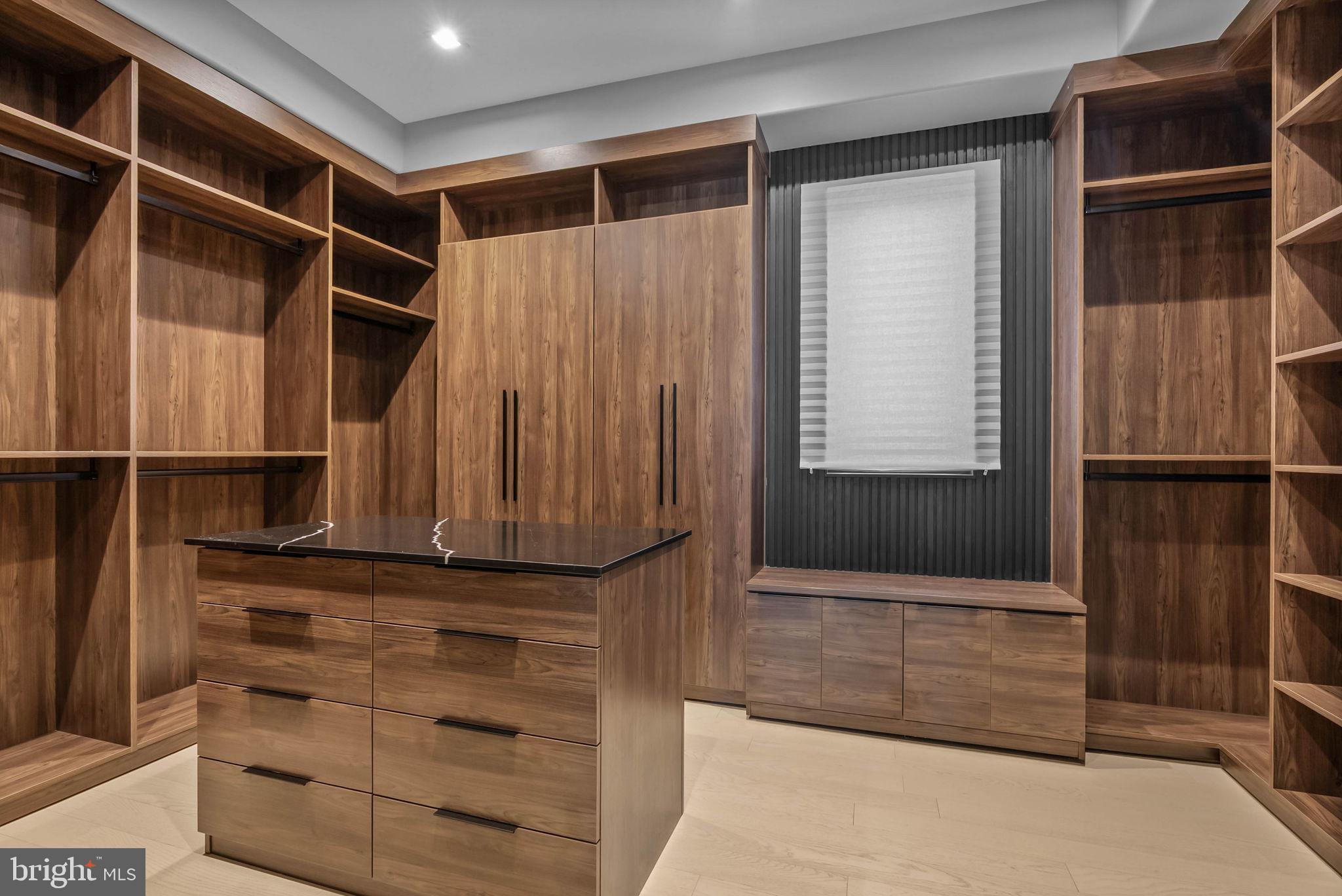 110 S BONSALL STREET