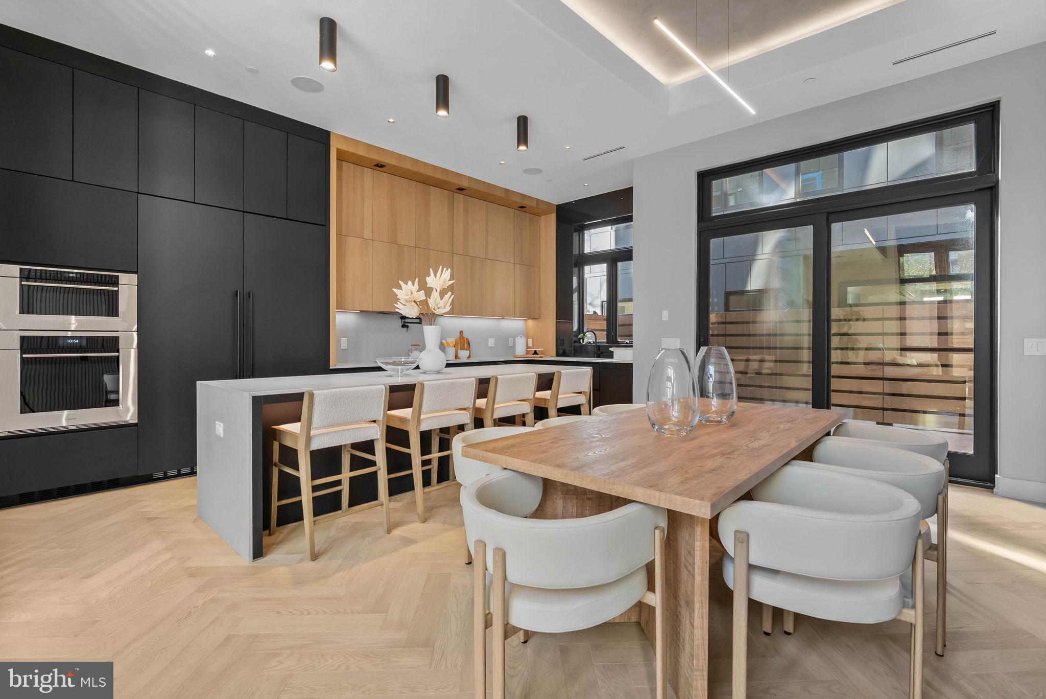 110 S BONSALL STREET