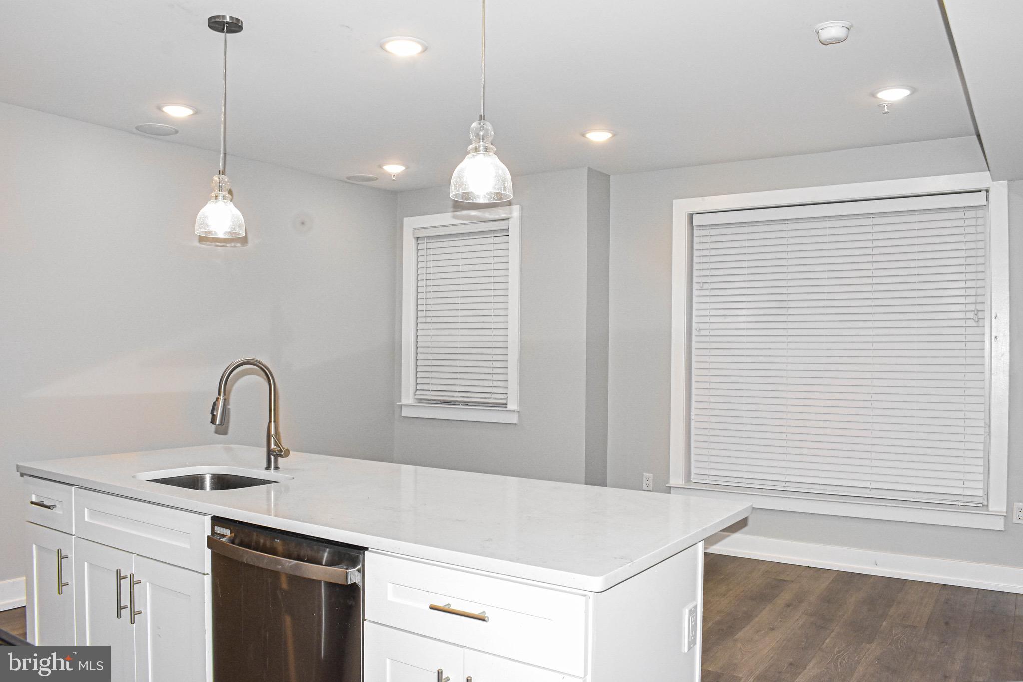 1517 N STILLMAN STREET 23