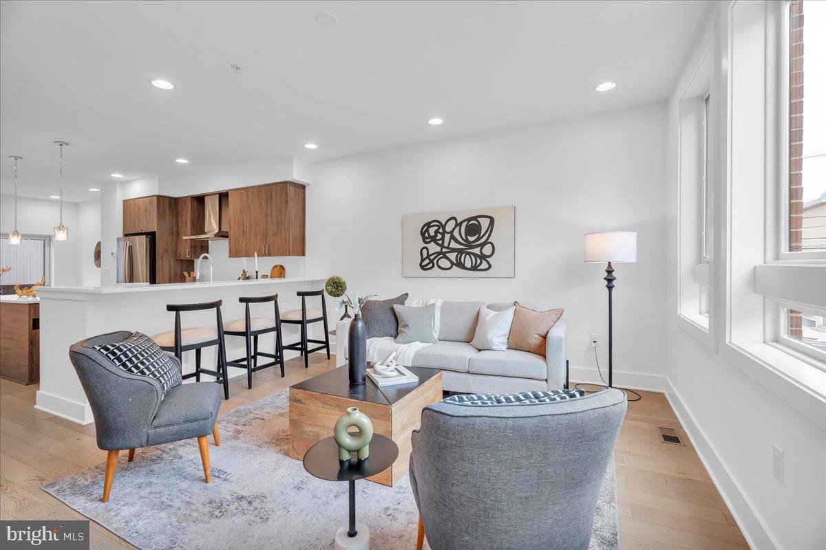 638 N 5TH STREET