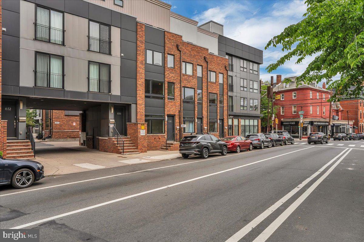 638 N 5TH STREET