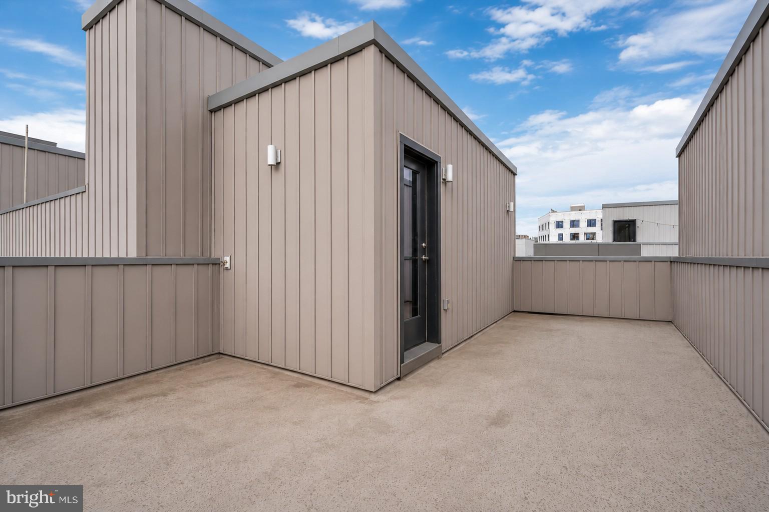 638 N 5TH STREET