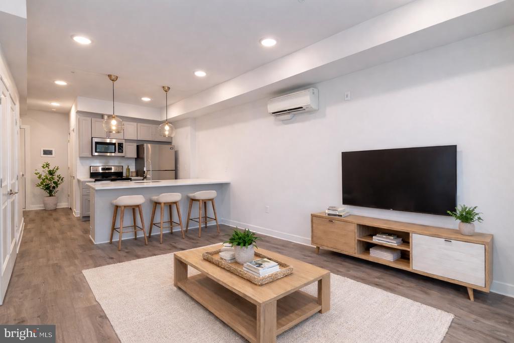19 S 44TH STREET