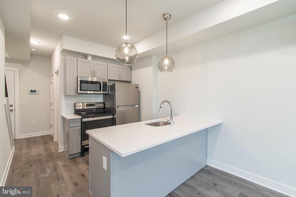 19 S 44TH STREET
