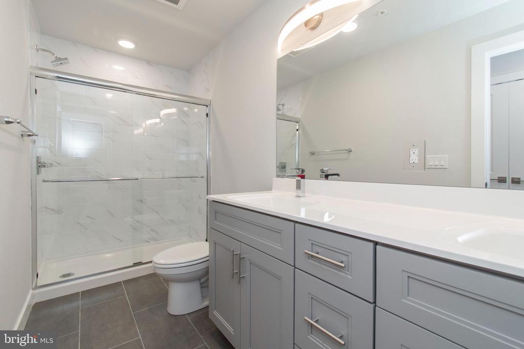 19 S 44TH STREET