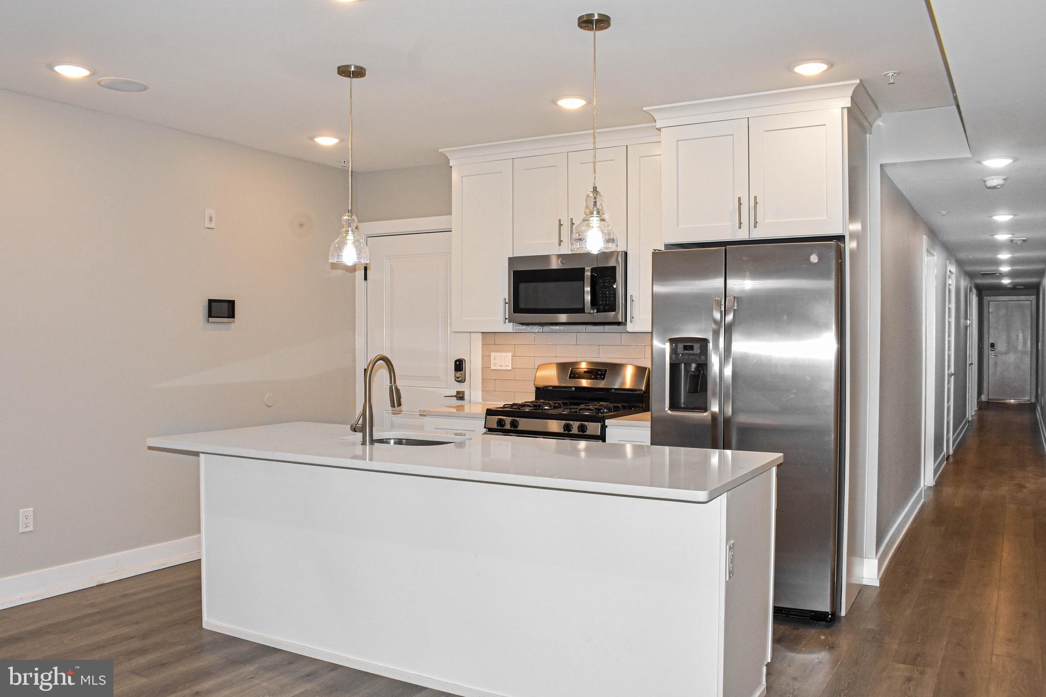 1517 N STILLMAN STREET 23