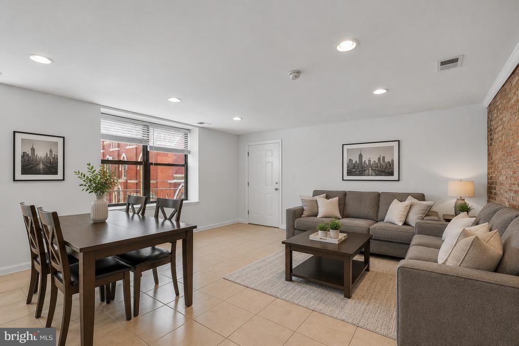 901 S 10TH STREET