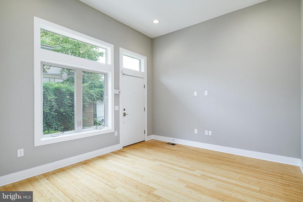 919 N 5TH STREET Unit: 7