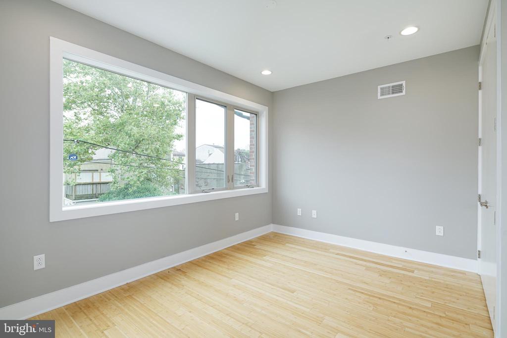 919 N 5TH STREET Unit: 7