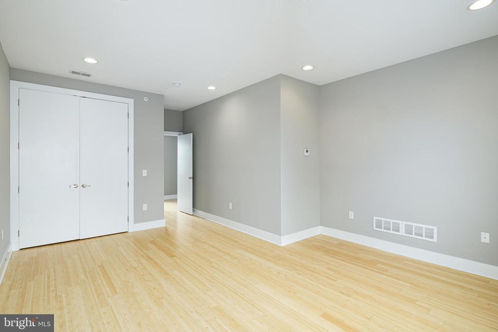 919 N 5TH STREET Unit: 7