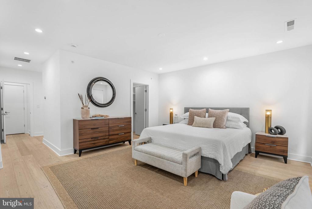 237 N 23RD STREET Unit: 1
