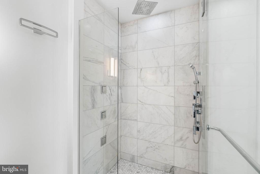 237 N 23RD STREET Unit: 1