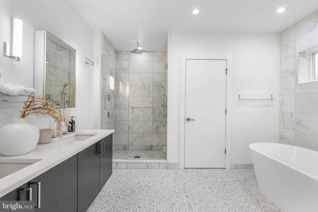 237 N 23RD STREET Unit: 1