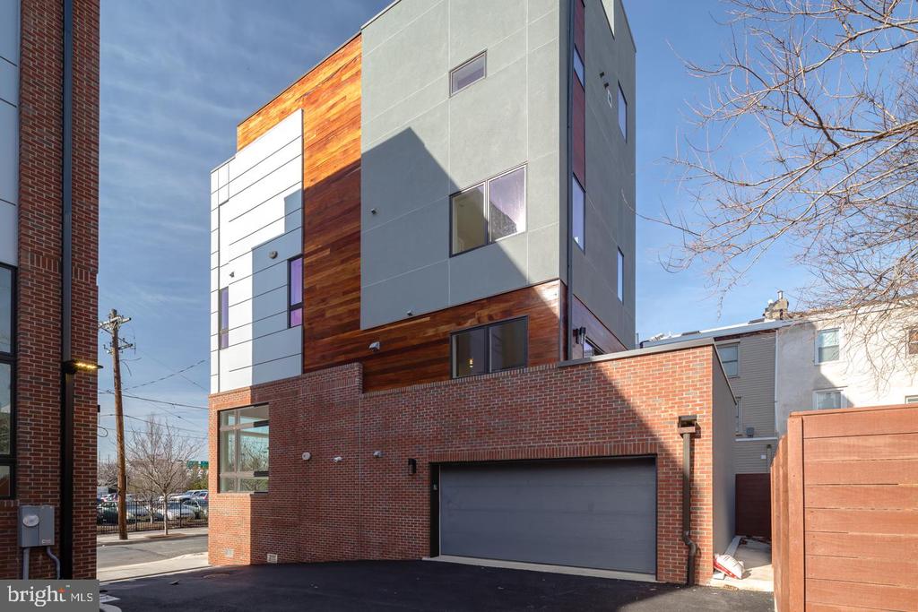 237 N 23RD STREET Unit: 1
