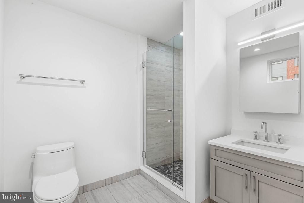 237 N 23RD STREET Unit: 1