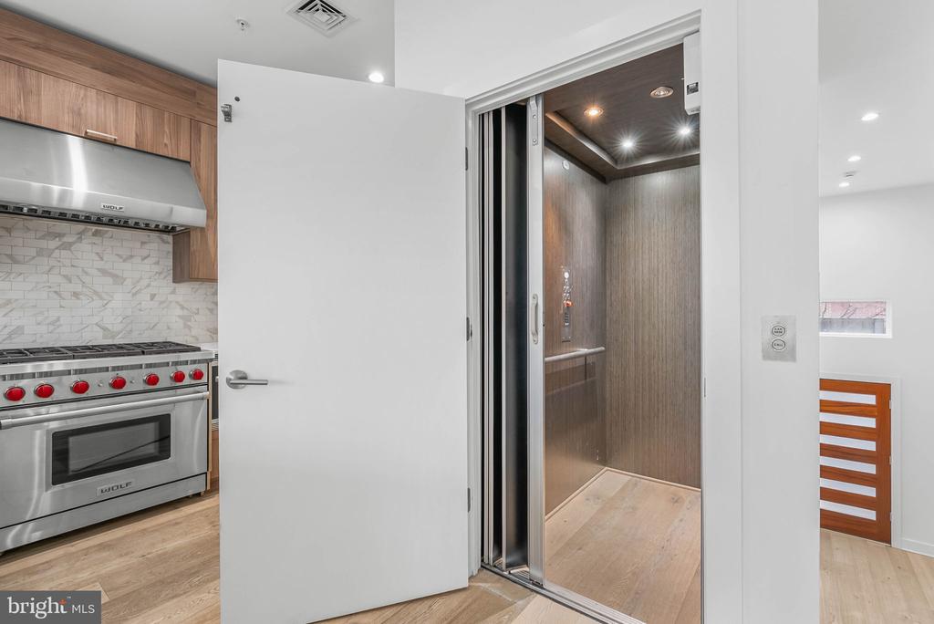 237 N 23RD STREET Unit: 1